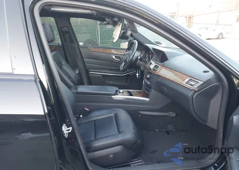 2015 Mercedes-Benz E 350 4Matic z USA, uszkodzony, nr VIN WDDHF8JB9FB087741